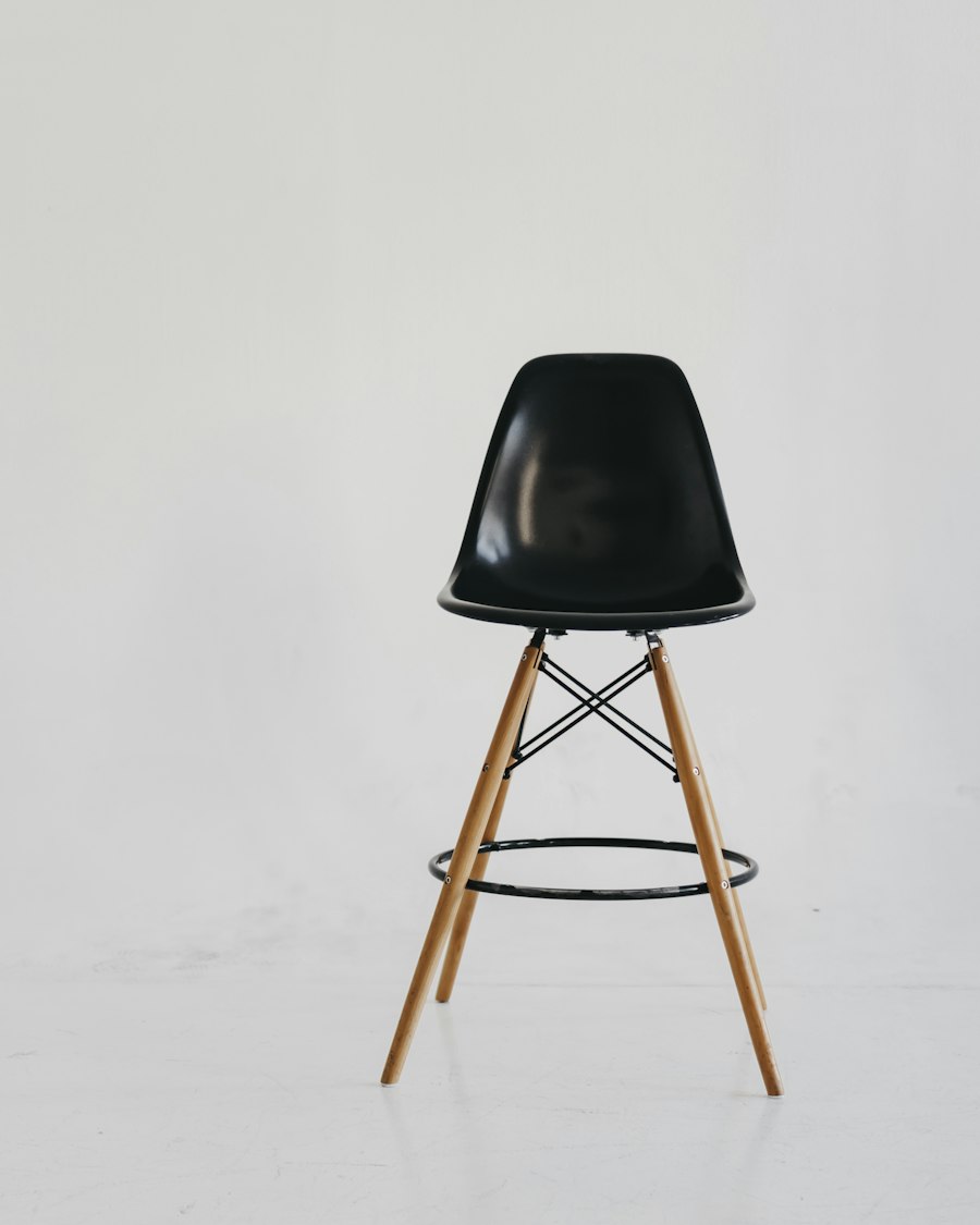 Ollie Bar Stool